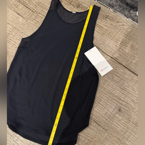 Lululemon Sculpt Tank II in Black. - Picture 8 of 9